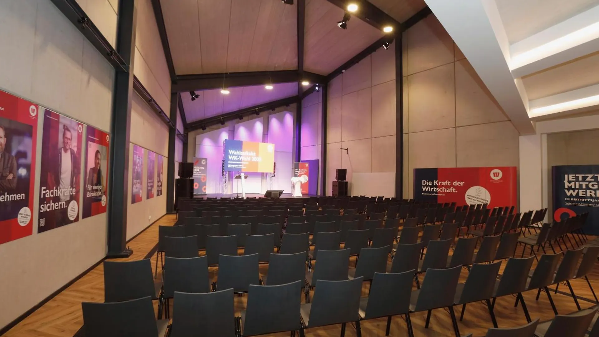 Hotel Im Zentrum Fuer Visionen Puch bei Hallein 4*,  Österrike