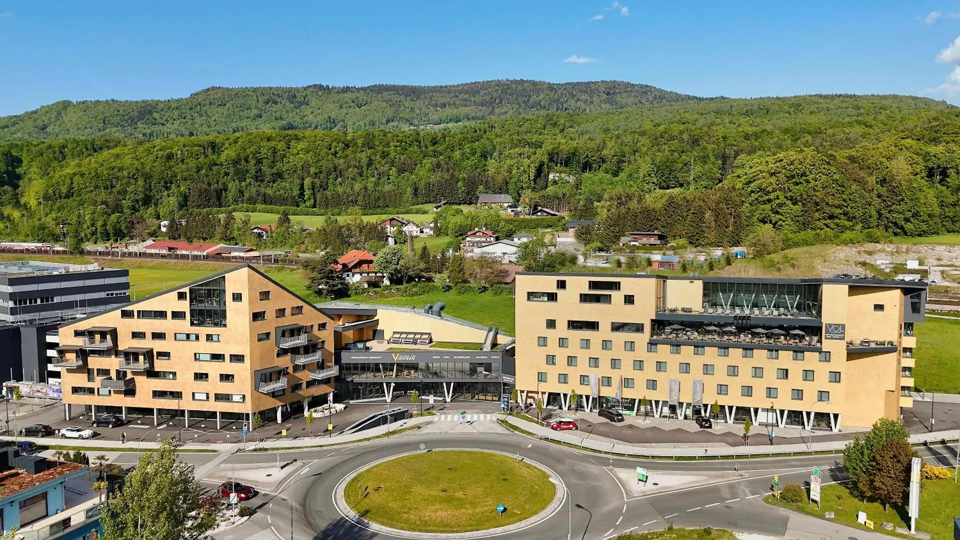 Hotel Im Zentrum Fuer Visionen Puch bei Hallein 4*,  Österrike