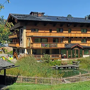 Hotel In Out Unterellmau